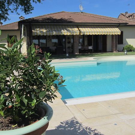 Marinella B&B Cornale Kültér fotó