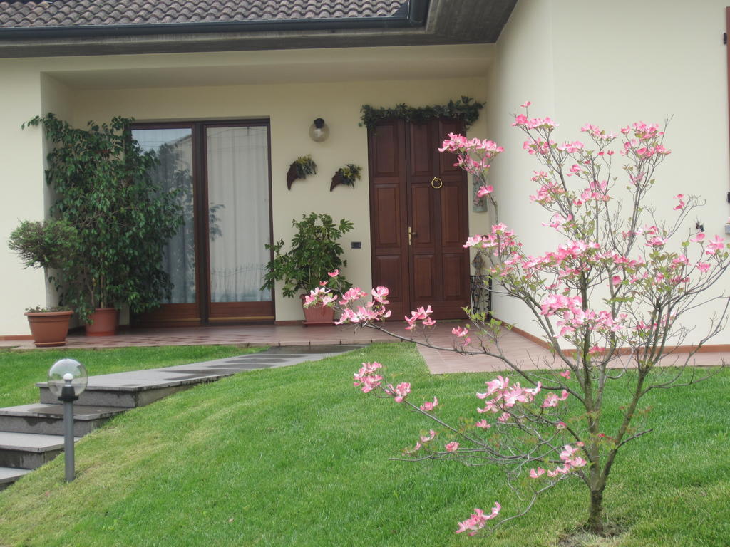 Marinella B&B Cornale Kültér fotó