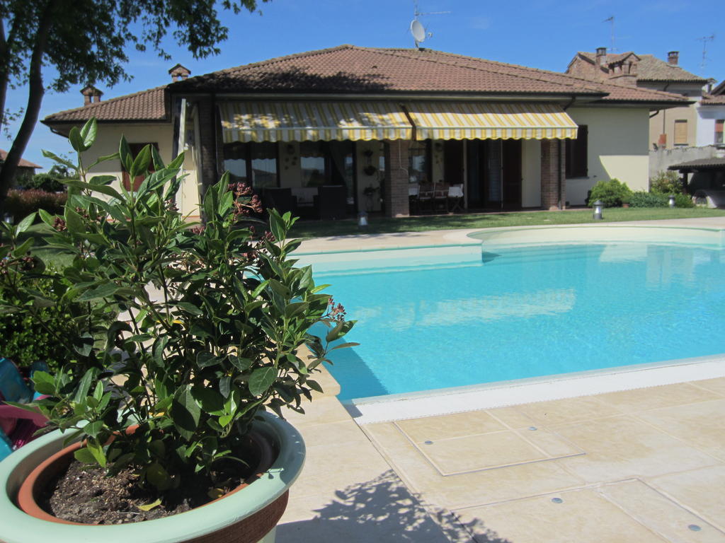 Marinella B&B Cornale Kültér fotó