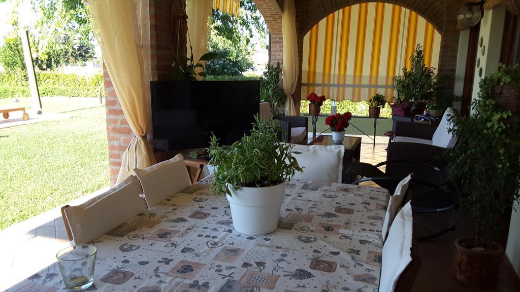Marinella B&B Cornale Kültér fotó